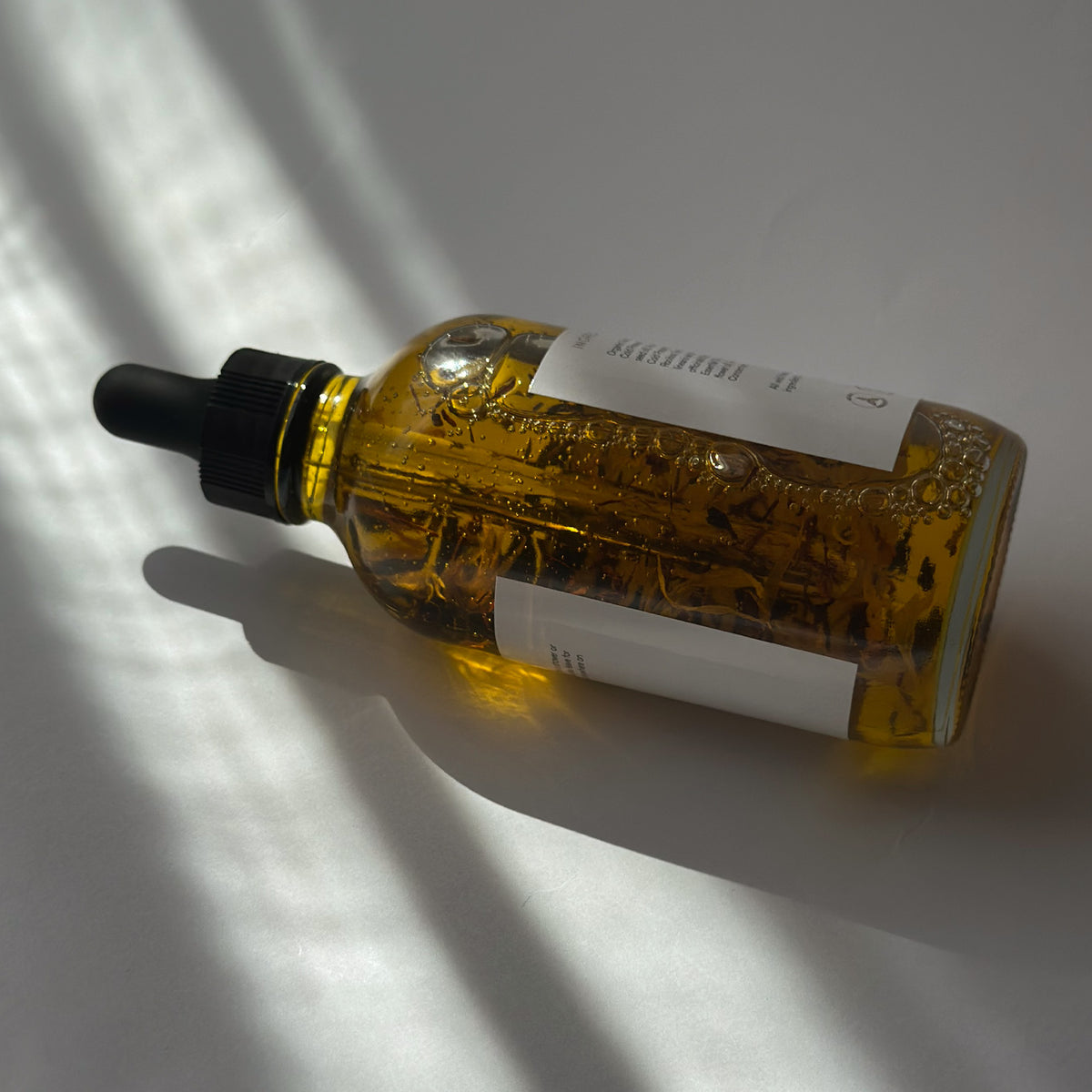 SUYA: Hydrating Anti-oxidant Rich Pheromone oil for Her